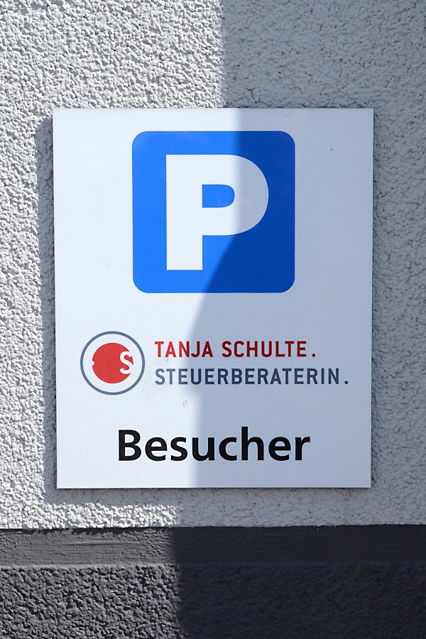 Parken in Essen-Haarzopf by Steuerberatung Schulte, Steuerberater in Essen